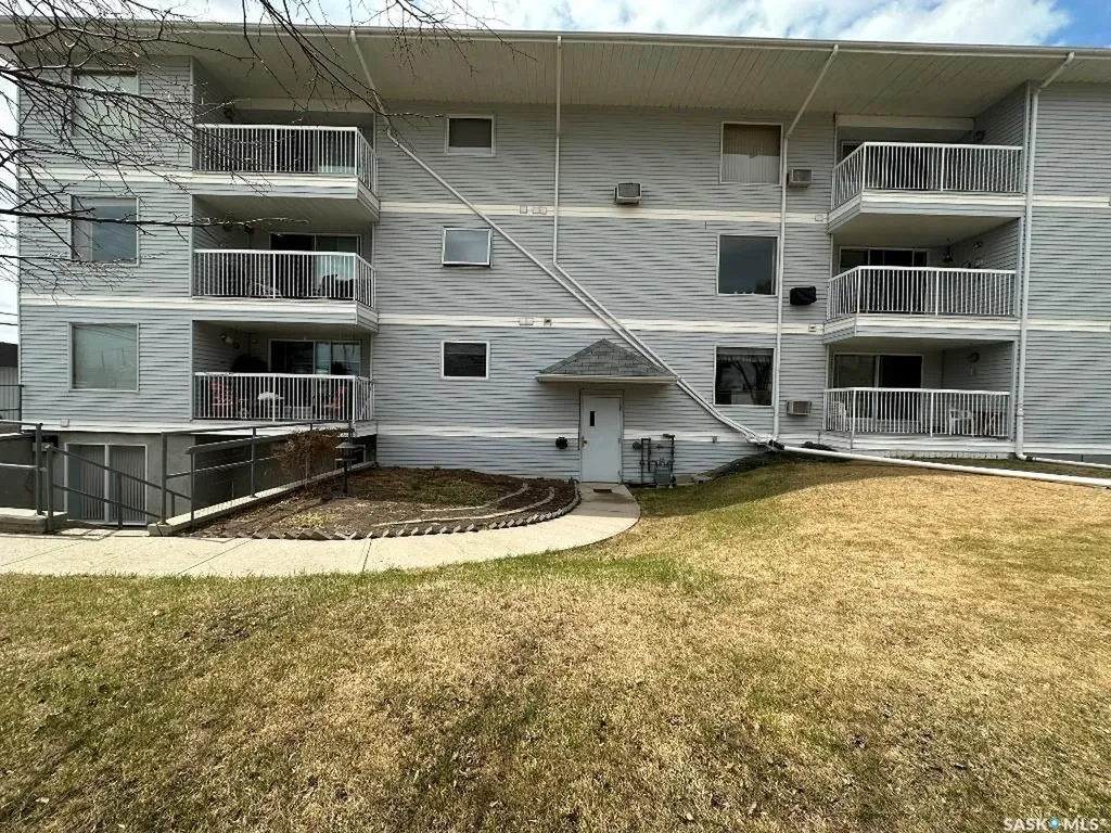 119 4th Avenue Kindersley SK S0L 1S0