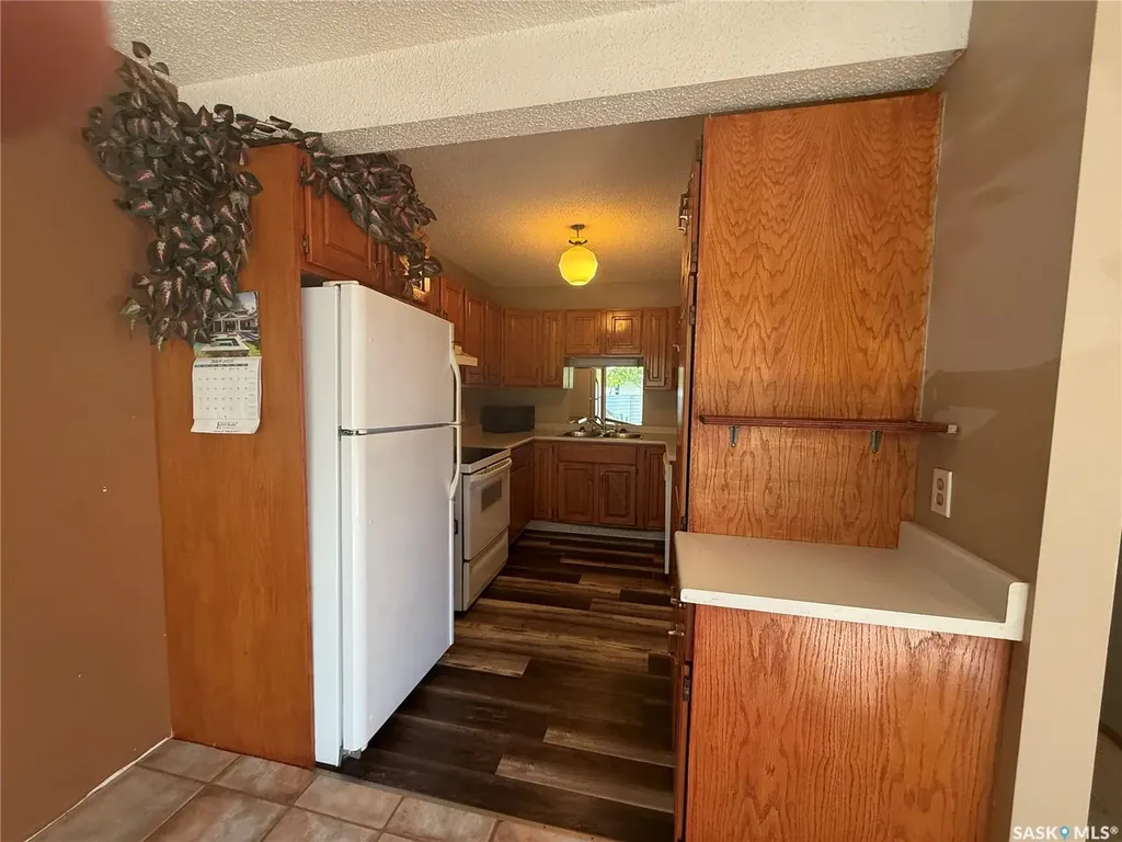 119 4th Avenue Kindersley SK S0L 1S0