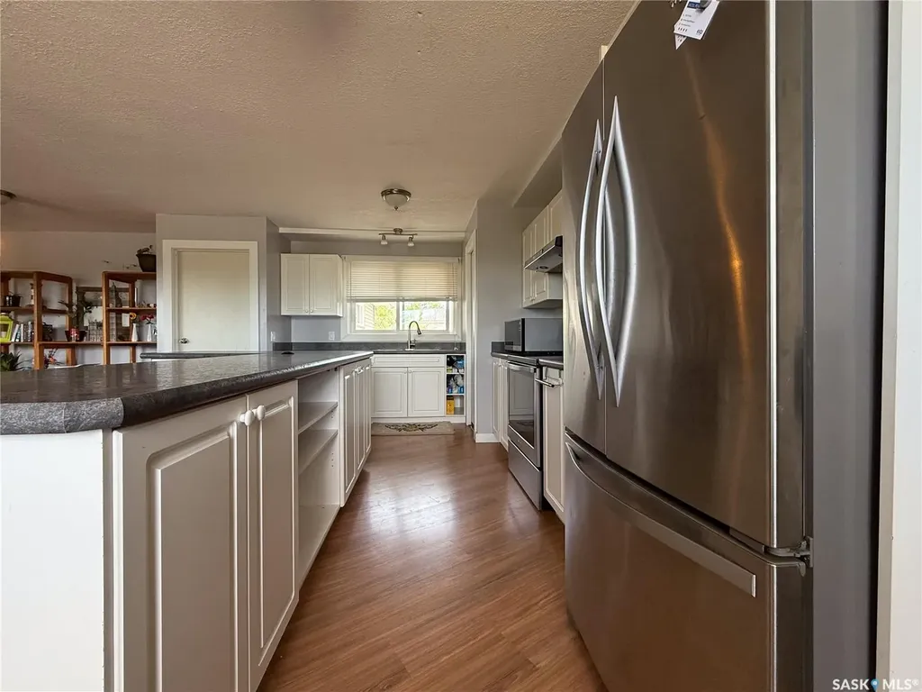 223 2nd Avenue E Frontier SK S0N 0W0