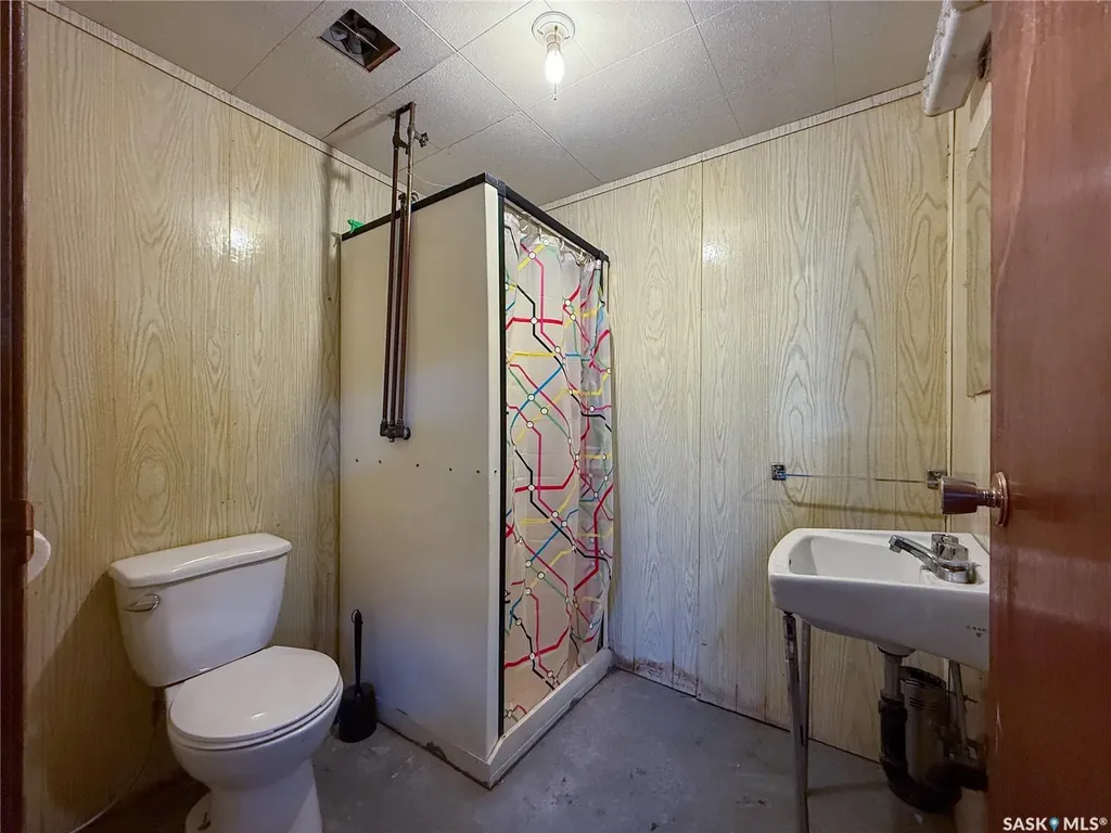 223 2nd Avenue E Frontier SK S0N 0W0