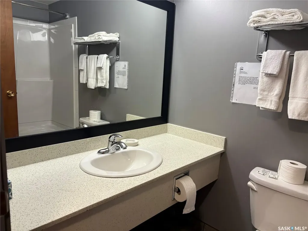 304 King Edward Street Davidson SK S7K 2Y7
