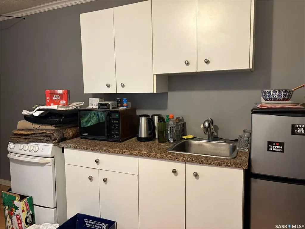 304 King Edward Street Davidson SK S7K 2Y7
