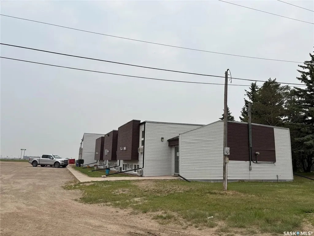 304 King Edward Street Davidson SK S7K 2Y7