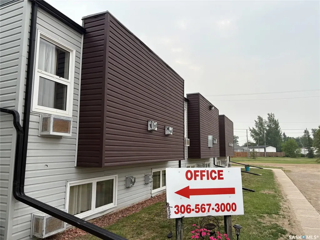 304 King Edward Street Davidson SK S7K 2Y7