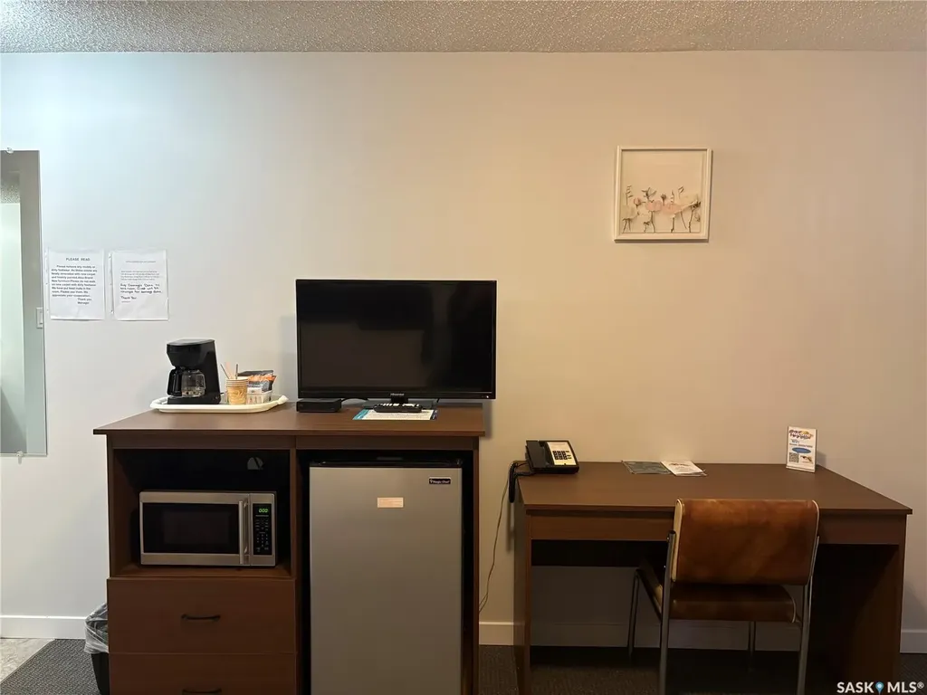 304 King Edward Street Davidson SK S7K 2Y7
