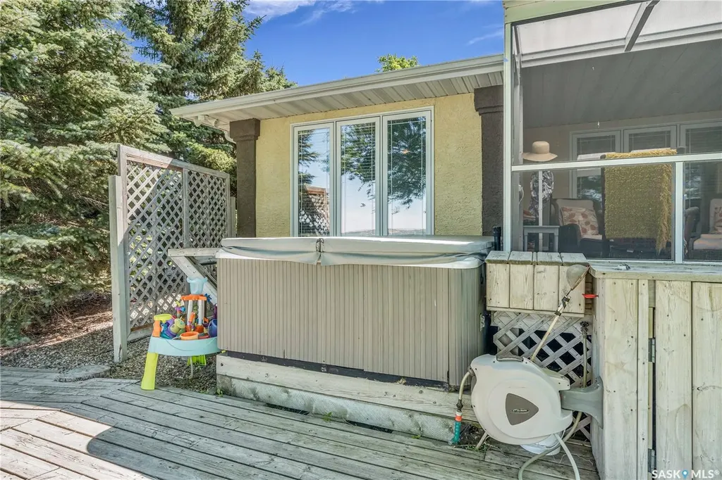 430 Poplar Drive Katepwa Beach SK S0G 2K0