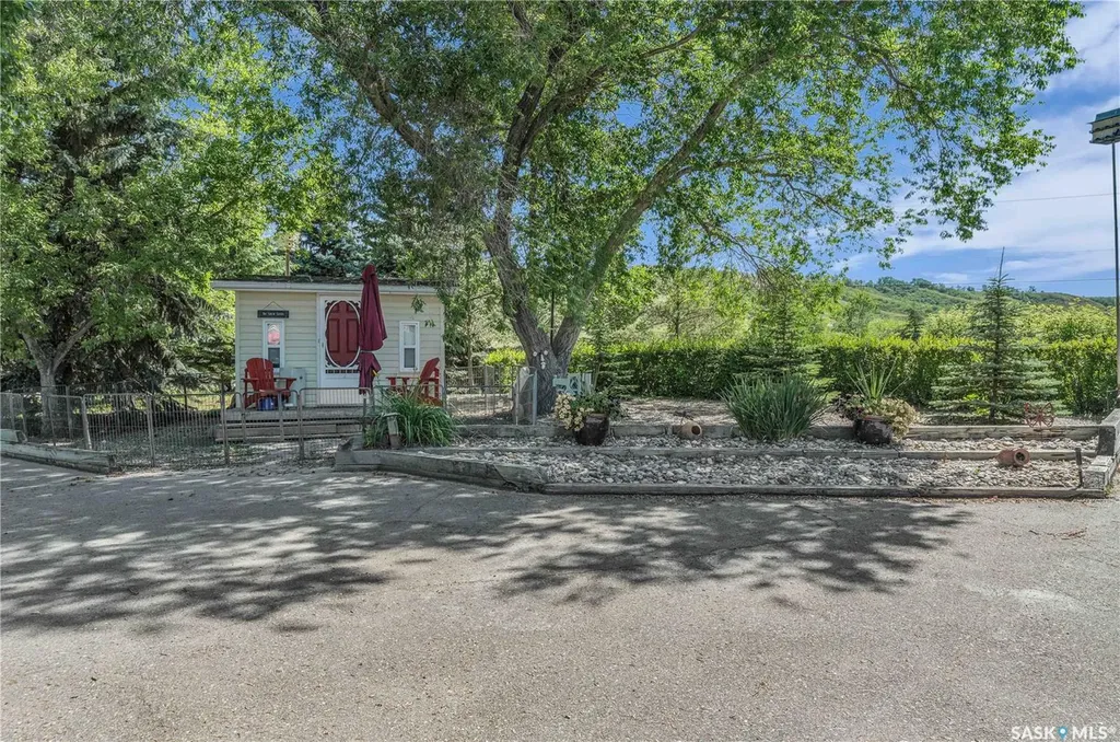 430 Poplar Drive Katepwa Beach SK S0G 2K0