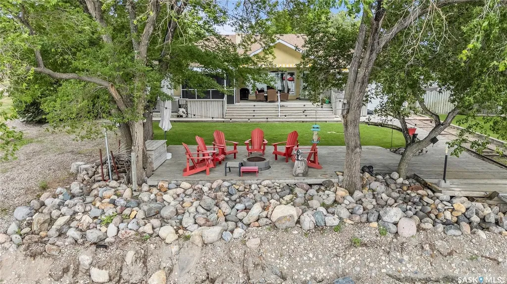 430 Poplar Drive Katepwa Beach SK S0G 2K0