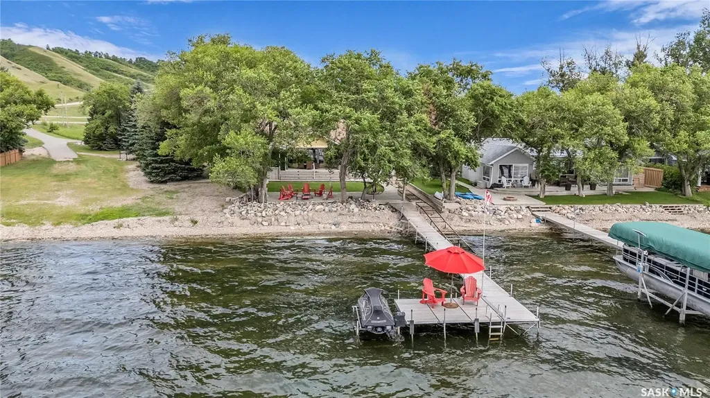 430 Poplar Drive Katepwa Beach SK S0G 2K0
