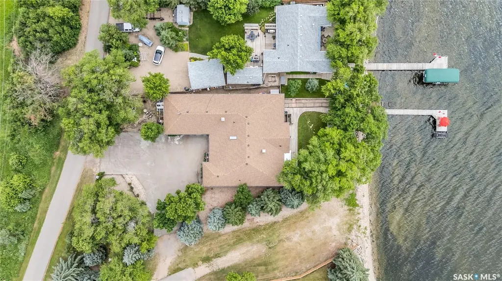 430 Poplar Drive Katepwa Beach SK S0G 2K0