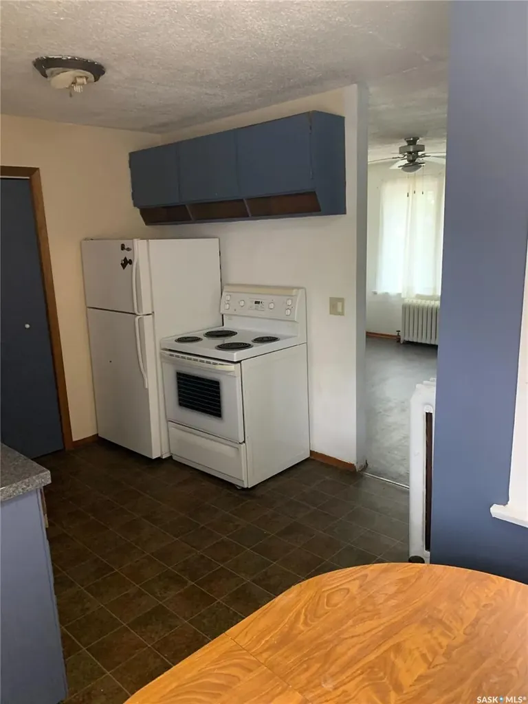 2346 Winnipeg Street Regina SK S4P 1H3