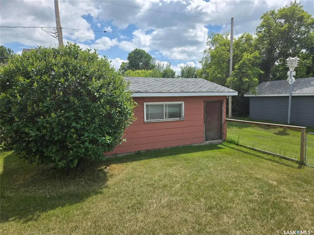 215 Heward Street Stoughton SK S0G 4T0