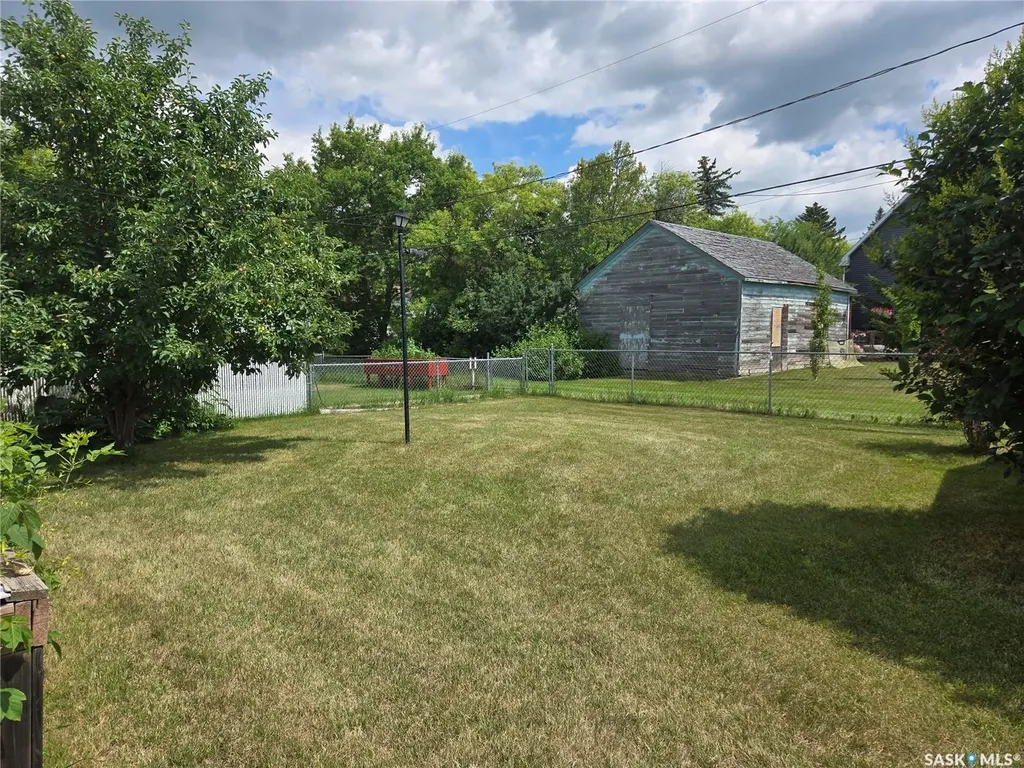 215 Heward Street Stoughton SK S0G 4T0