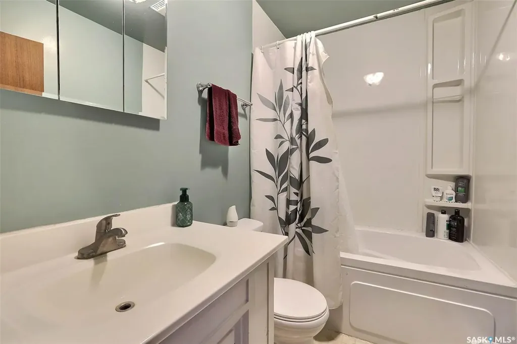 1544 Frohlick Street Holdfast SK S0G 2H0