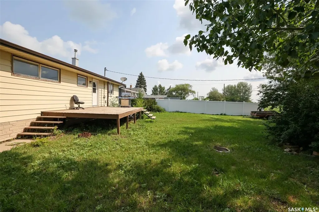 1544 Frohlick Street Holdfast SK S0G 2H0