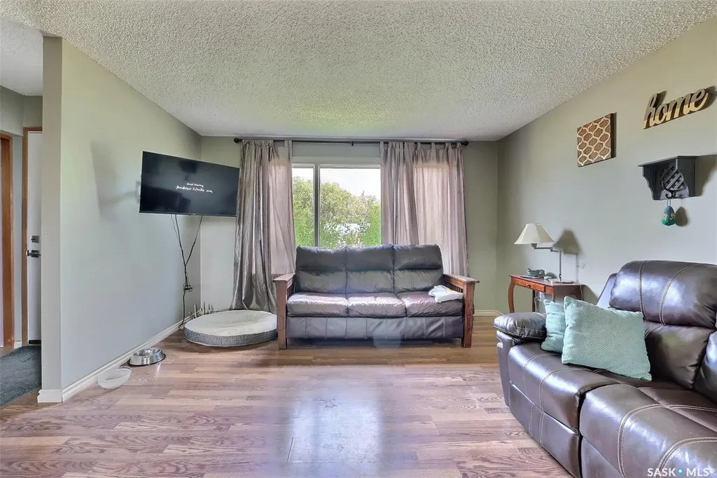 1544 Frohlick Street Holdfast SK S0G 2H0