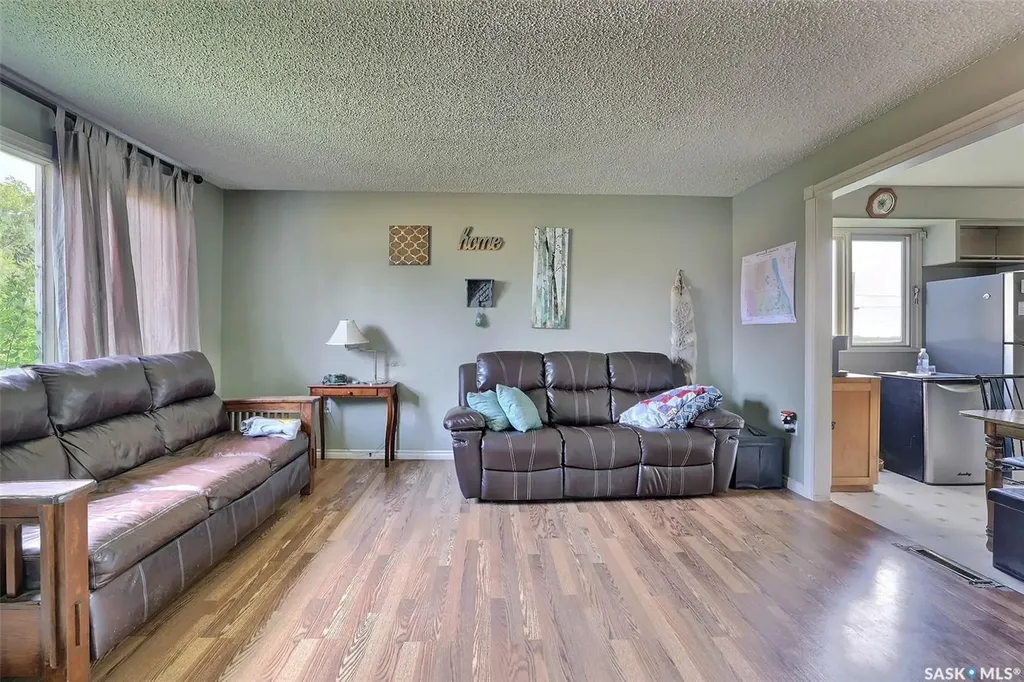 1544 Frohlick Street Holdfast SK S0G 2H0