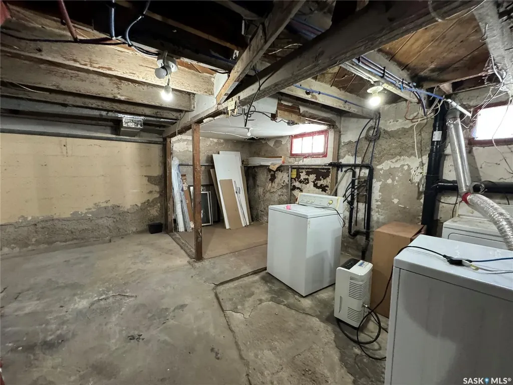 114 2nd Avenue W Biggar SK S0K 0M0