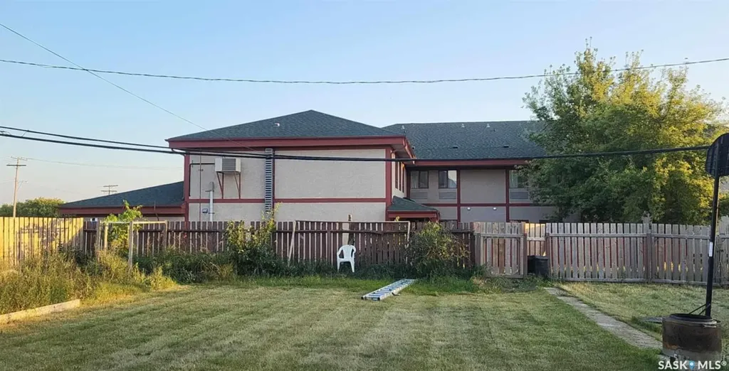 114 2nd Avenue W Biggar SK S0K 0M0
