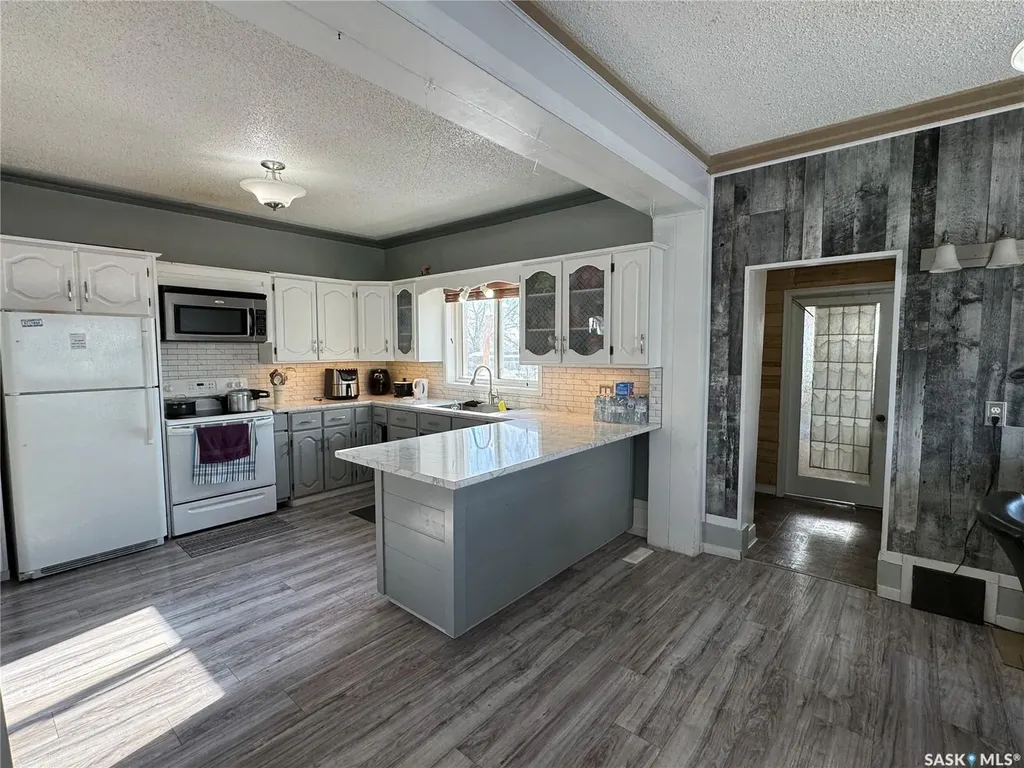 114 2nd Avenue W Biggar SK S0K 0M0