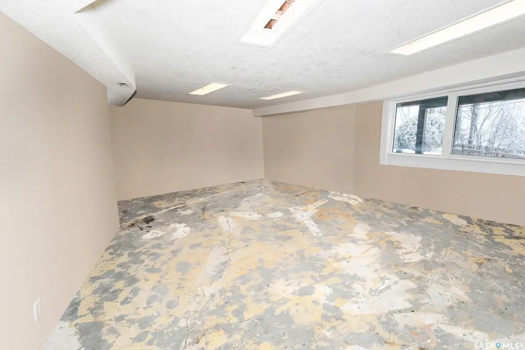 335 Yukon Avenue Kerrobert SK S0L 1R0