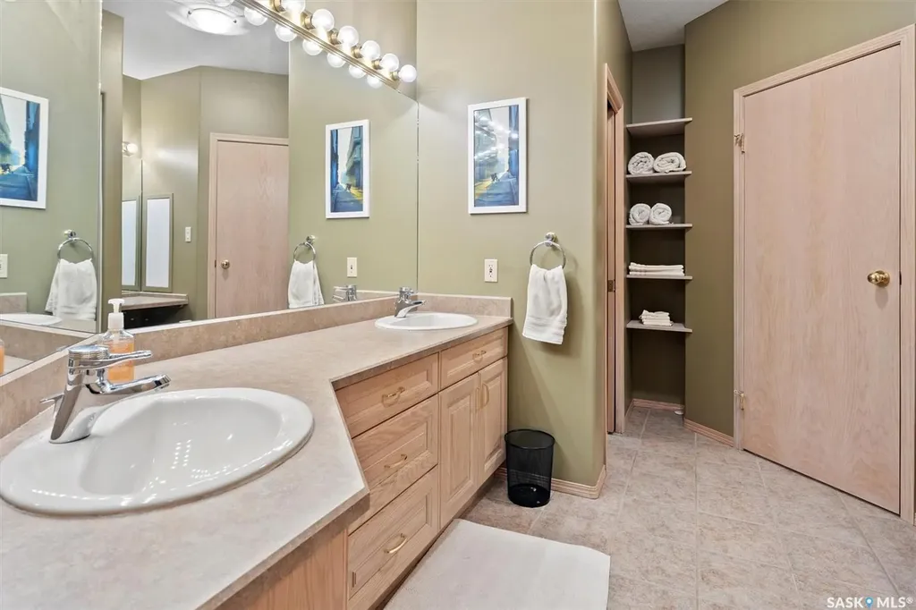 9 Cherry Lane Corman Park Rm No. 344 SK S7T 1A1