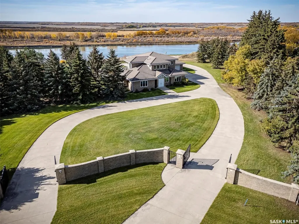 9 Cherry Lane Corman Park Rm No. 344 SK S7T 1A1