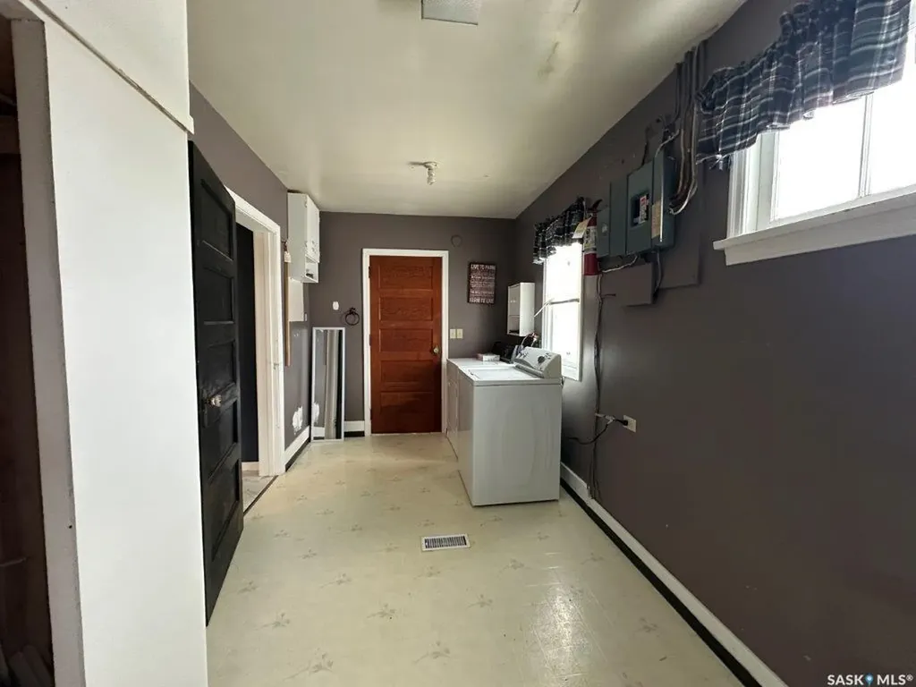 69 Railway Avenue Kindersley Rm No. 290 SK S0L 1S0