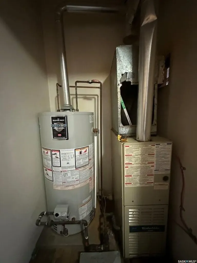 69 Railway Avenue Kindersley Rm No. 290 SK S0L 1S0