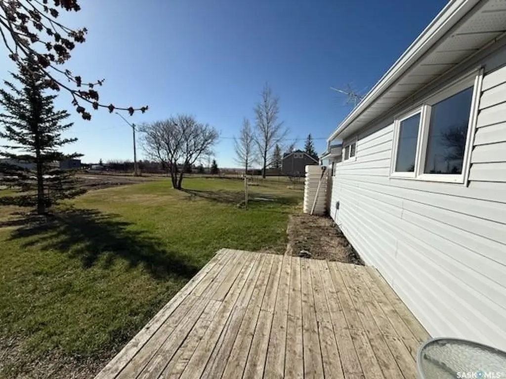 69 Railway Avenue Kindersley Rm No. 290 SK S0L 1S0