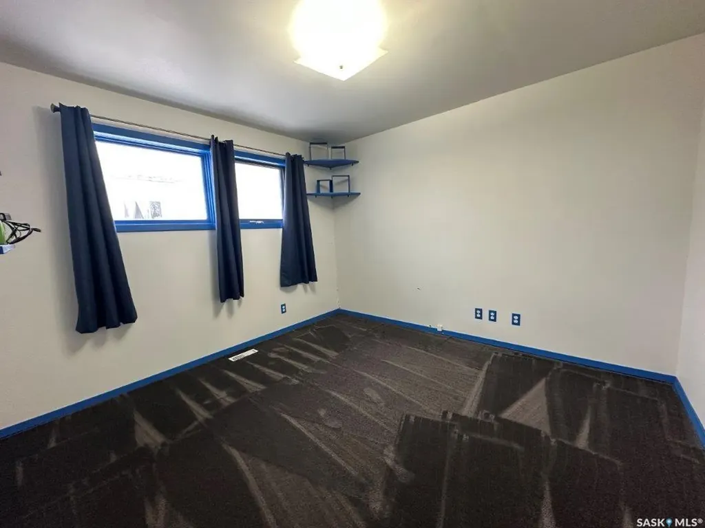 69 Railway Avenue Kindersley Rm No. 290 SK S0L 1S0