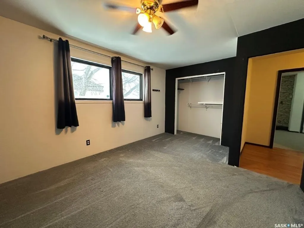 69 Railway Avenue Kindersley Rm No. 290 SK S0L 1S0