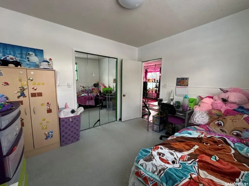 113 4th Avenue E Kindersley SK S0L 1S0