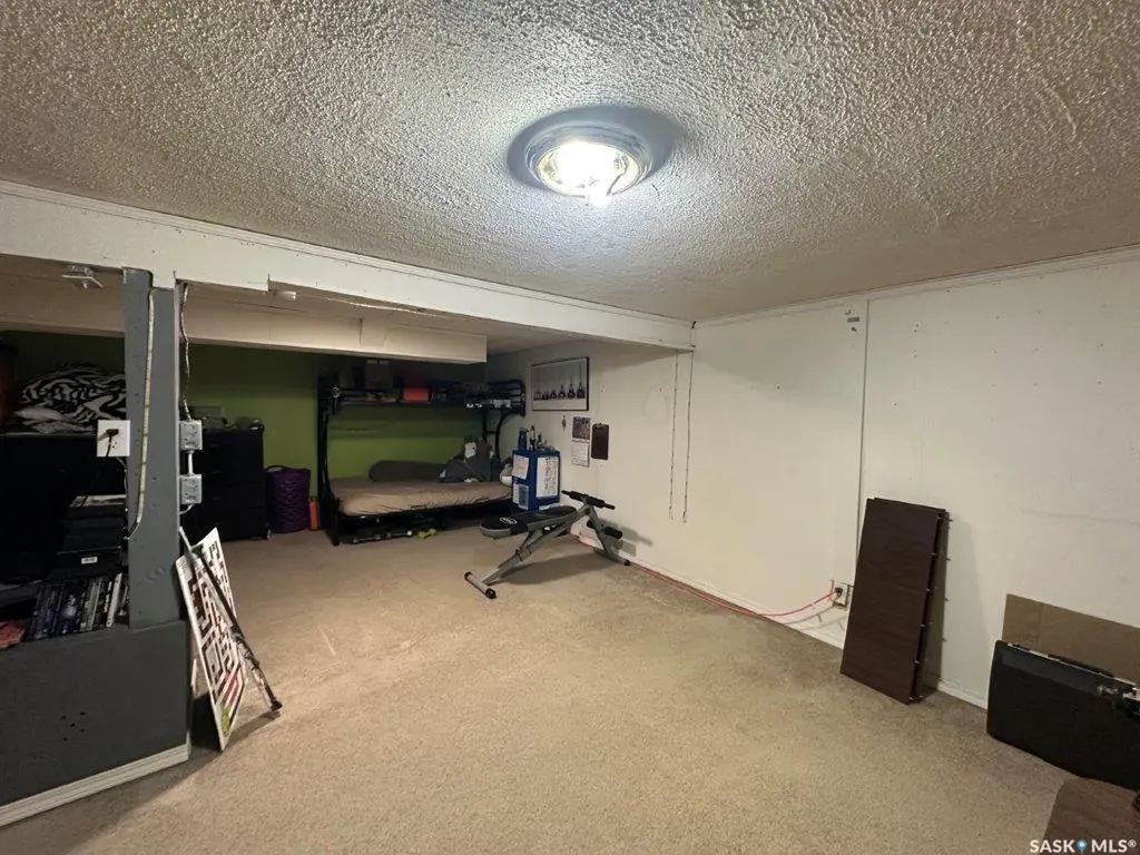 113 4th Avenue E Kindersley SK S0L 1S0