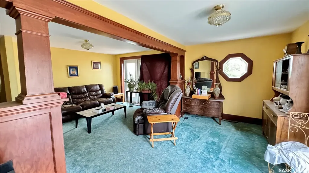 106 2nd Street E Dinsmore SK S0L 0T0