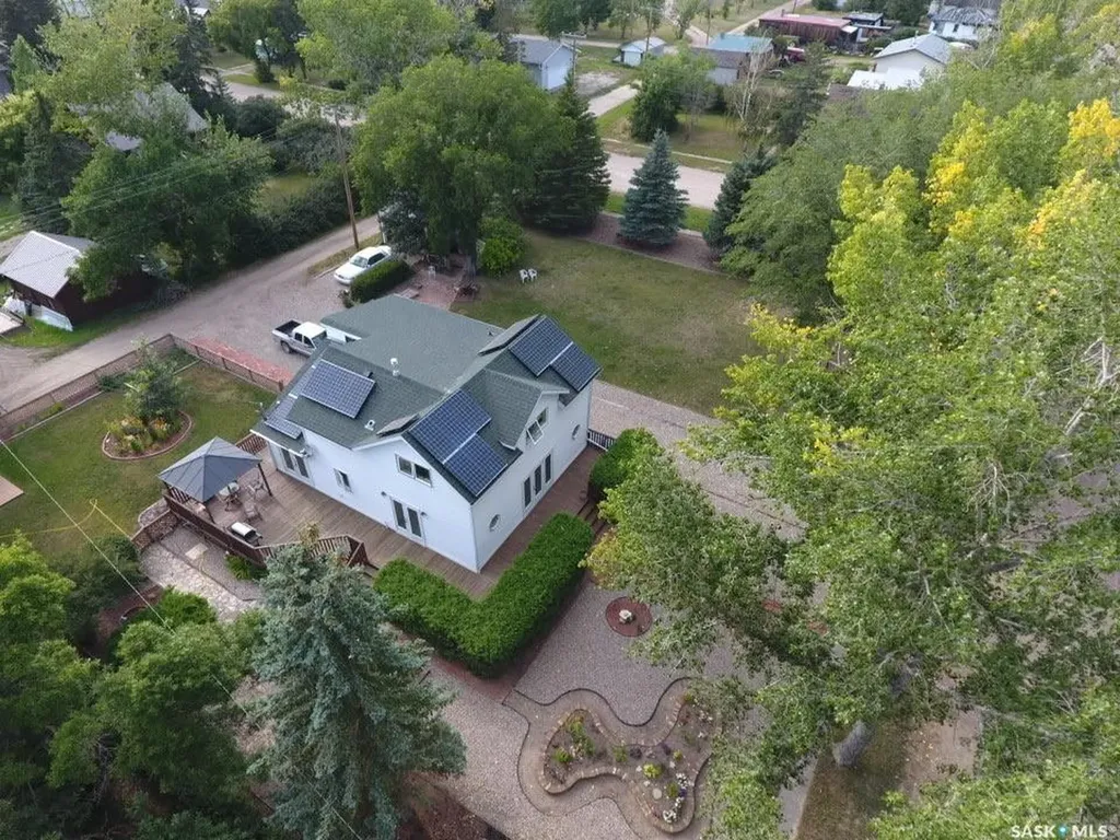 106 2nd Street E Dinsmore SK S0L 0T0