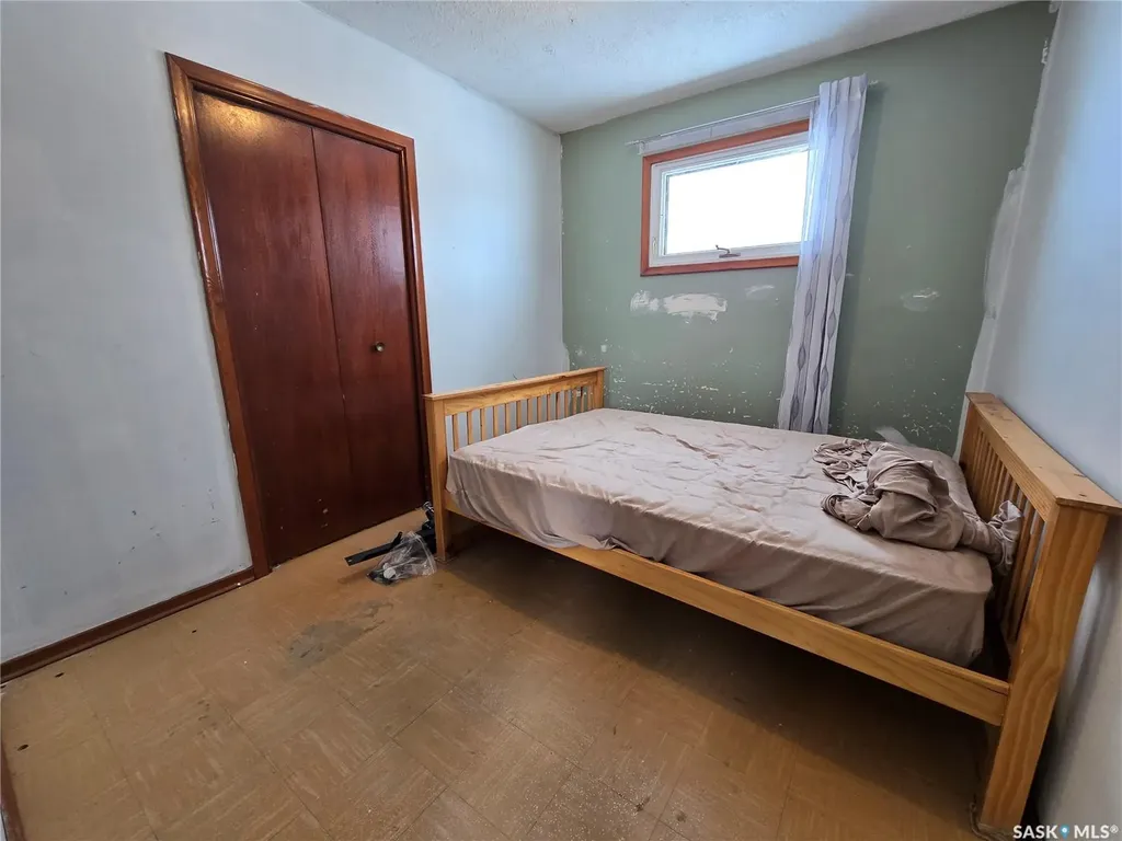 33 4th Avenue E Central Butte SK S0H 0A1