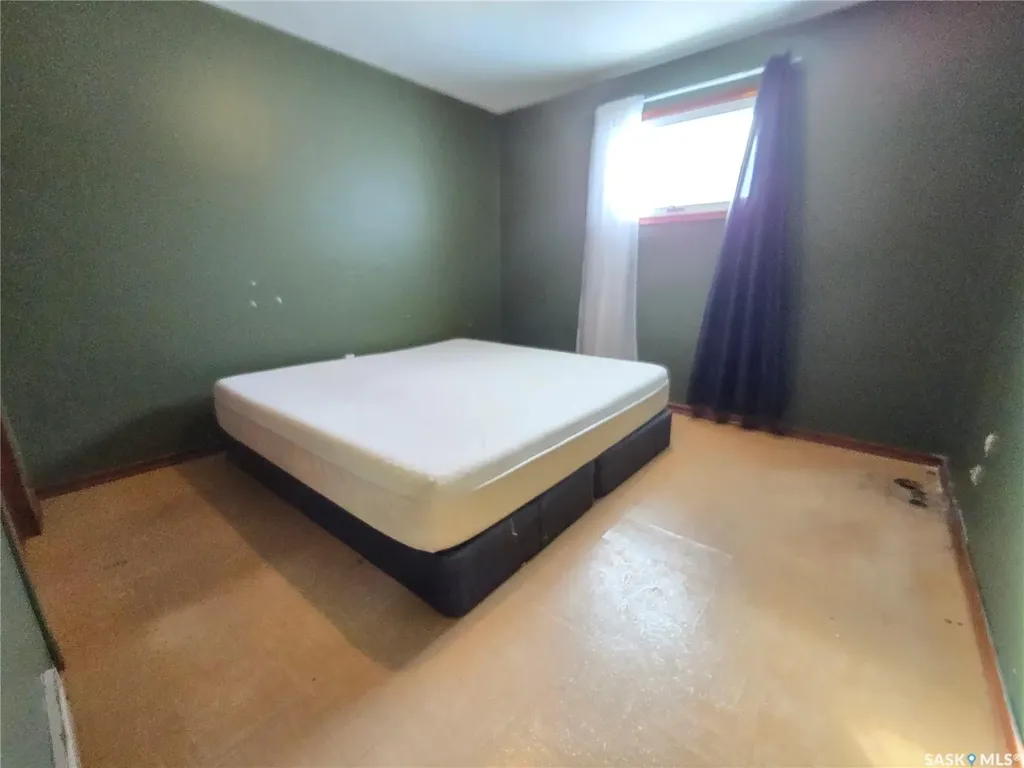 33 4th Avenue E Central Butte SK S0H 0A1