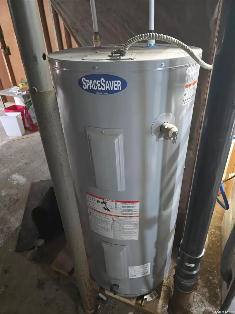 33 4th Avenue E Central Butte SK S0H 0A1