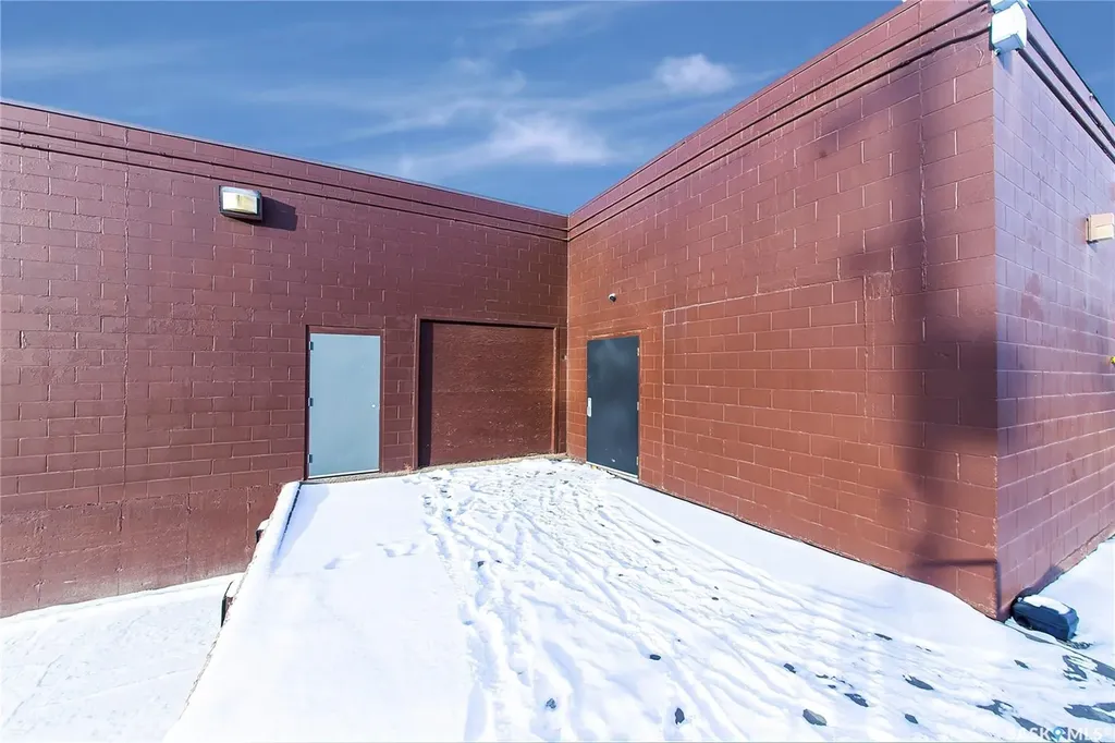 3110 8th Street Saskatoon SK S7H 0W2