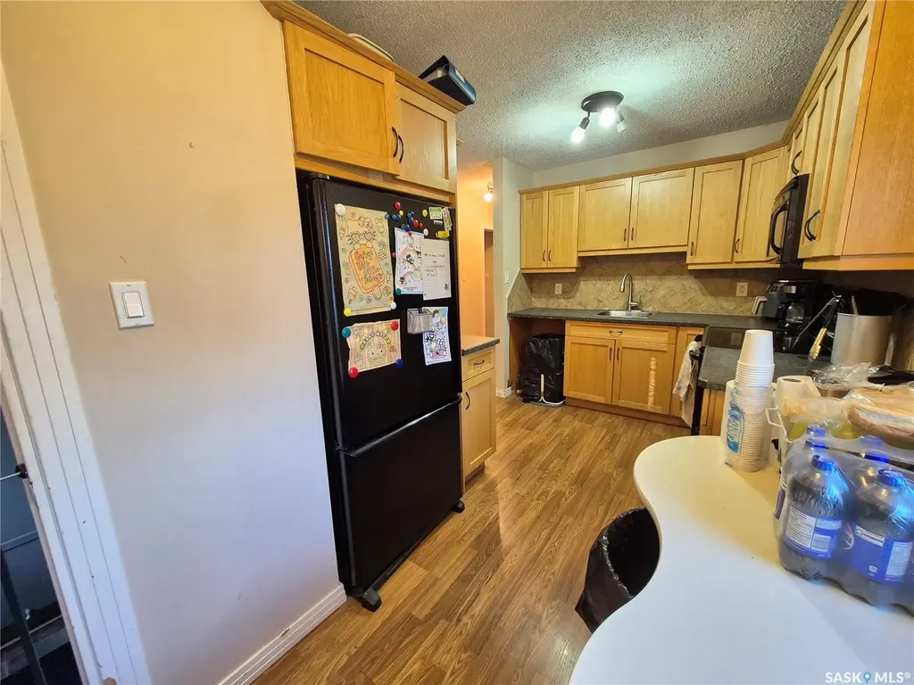 1118 Park Avenue Weyburn SK S4H 0K5