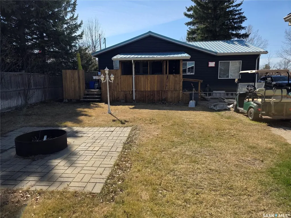 539 Mistusinne Crescent Mistusinne SK S0H 1J0
