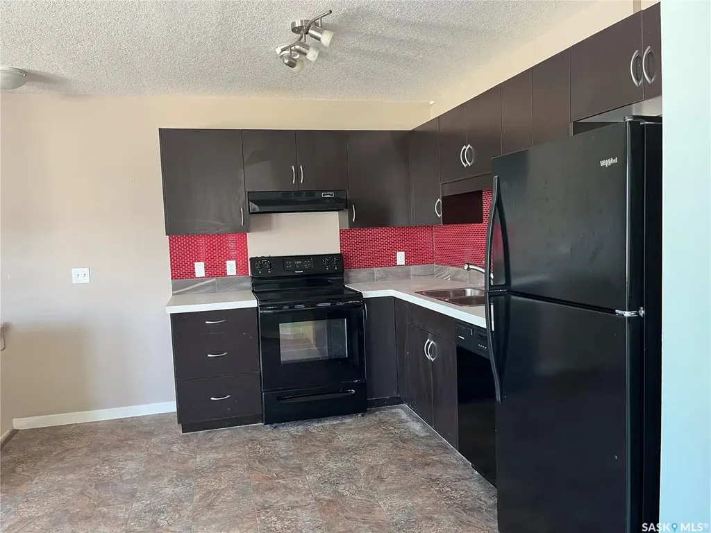5612 Gordon Road Regina SK S4P 2T1