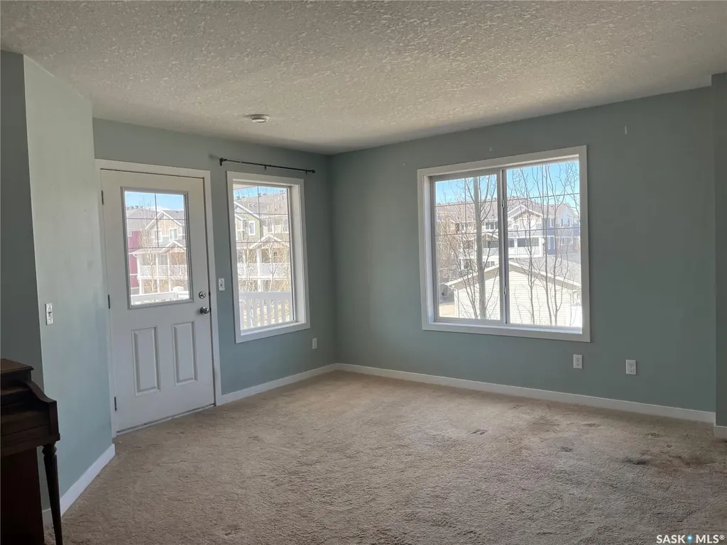 5612 Gordon Road Regina SK S4P 2T1