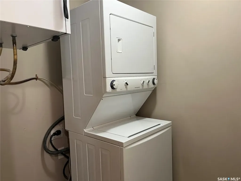 5612 Gordon Road Regina SK S4P 2T1