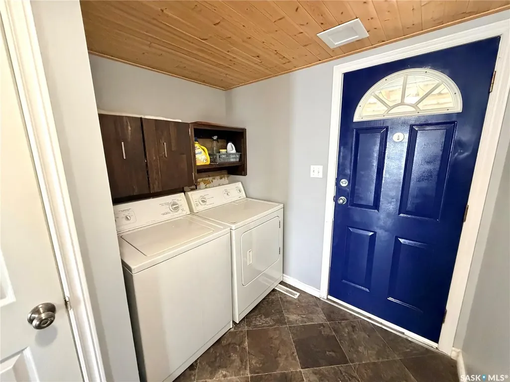 9021 Walker Drive North Battleford SK S9A 2W9