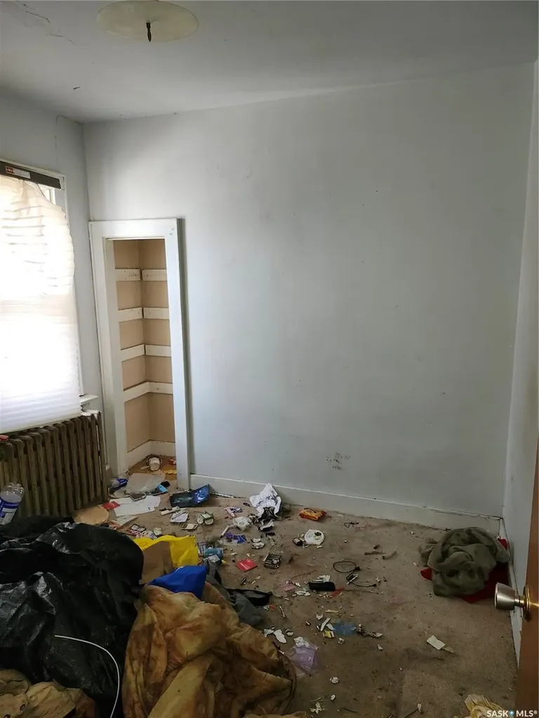 1716 Ottawa Street Regina SK S4P 1P2