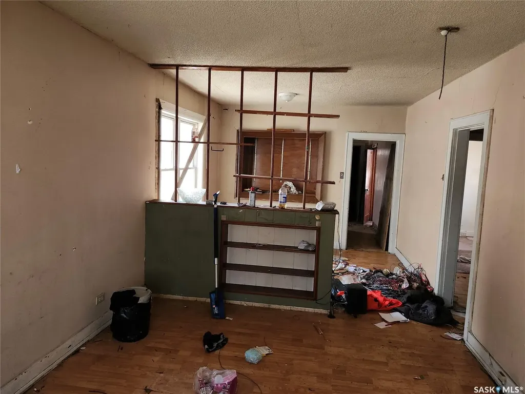 1716 Ottawa Street Regina SK S4P 1P2