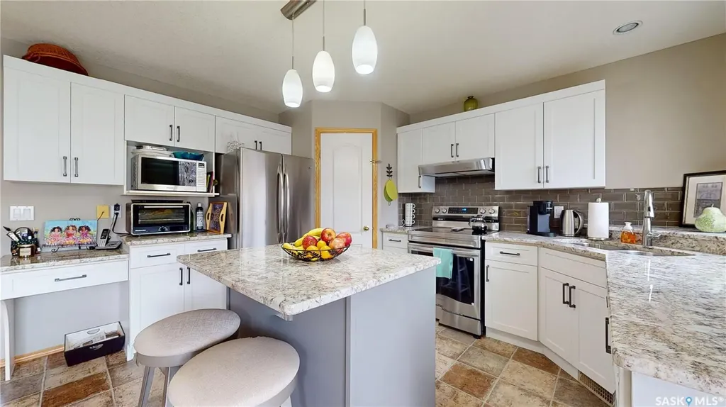 11172 Wascana Meadows Regina SK S4V 2W2