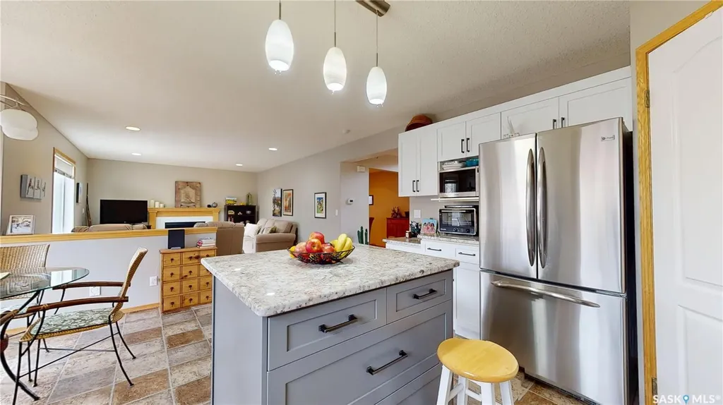 11172 Wascana Meadows Regina SK S4V 2W2